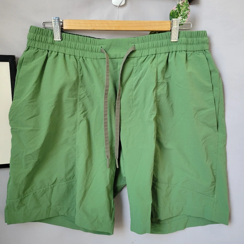Lululemon Bowline Short 8